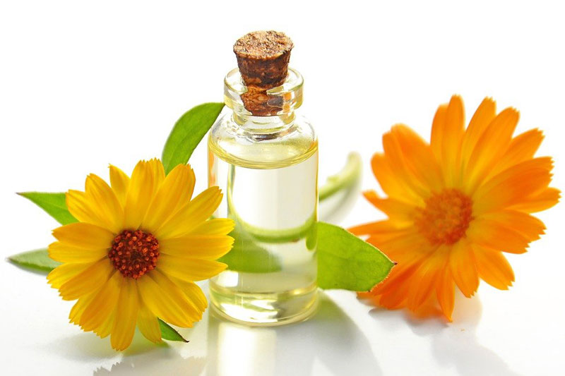 Aromaterapia i naturalne olejki eteryczne